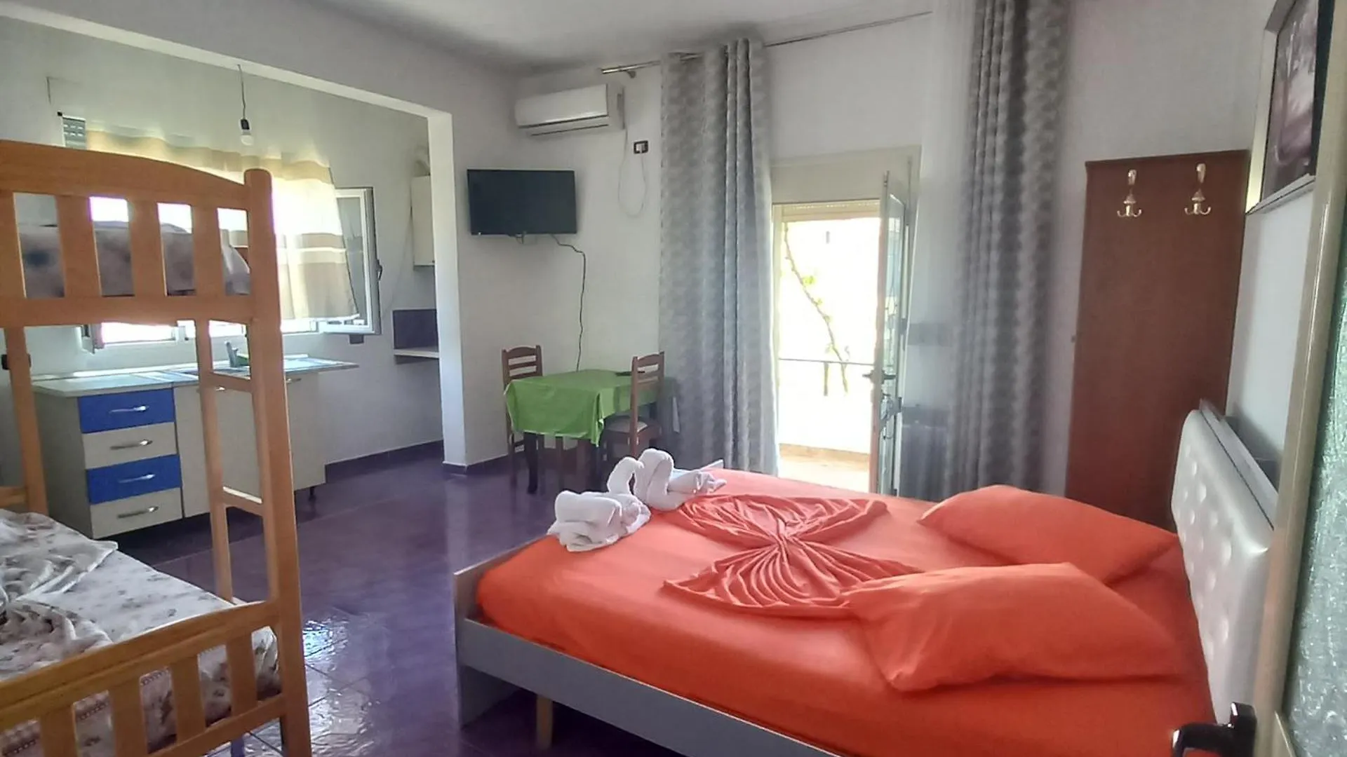Beta Rest Room Vlore